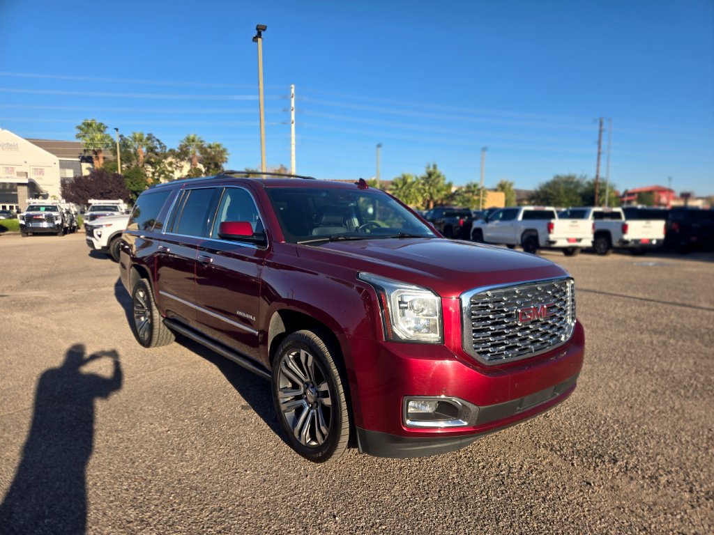 Used 2018 GMC Yukon XL Denali w/ Denali Ultimate Package AWD/4WD image 3