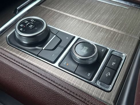 Used 2024 Ford Expedition Max Limited AWD/4WD image 28