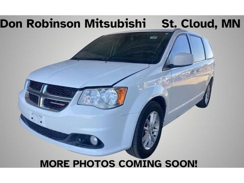 Used 2020 Dodge Grand Caravan SXT w/ Rear Park Assist Package image 1