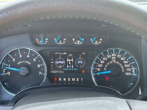 Used 2013 Ford F150 XLT w/ XLT Chrome Pkg image 12