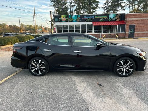 Used 2021 Nissan Maxima 3.5 SV w/ Floor Mat Group image 8