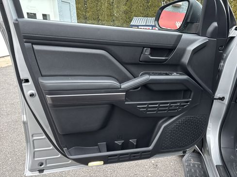 Certified 2025 Toyota 4Runner SR5 image 16