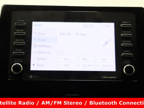 Used 2023 Toyota Camry SE image 18