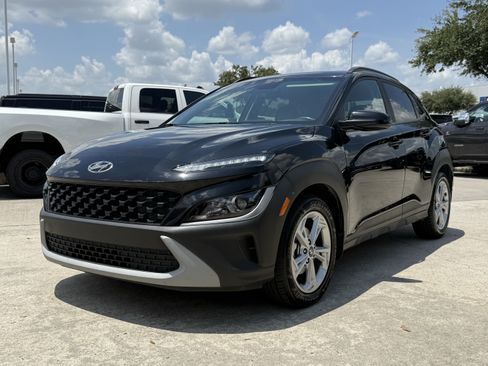 Used 2023 Hyundai Kona SEL w/ Convenience Package FWD image 10