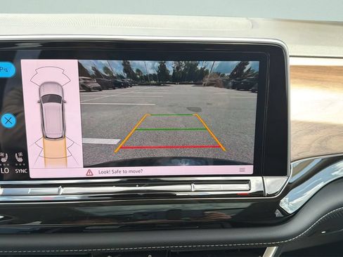 New 2026 Volkswagen Atlas SE FWD image 14