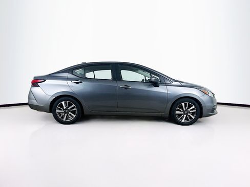 Used 2020 Nissan Versa SV FWD image 10