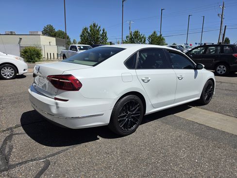 Used 2019 Volkswagen Passat 2.0T Wolfsburg w/ Wheels & Sunroof Package FWD image 7