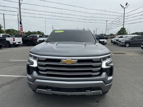 Used 2025 Chevrolet Silverado 1500 High Country AWD/4WD image 16
