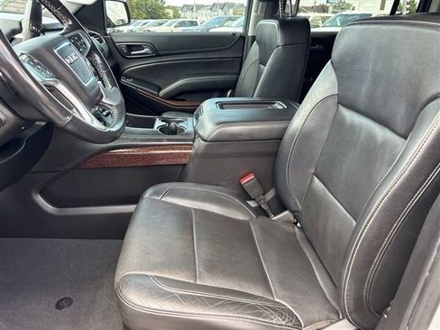 Used 2019 GMC Yukon XL SLT w/ Open Road Package RWD image 15