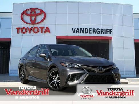 Certified 2024 Toyota Camry SE w/ Cold Weather Package image 1