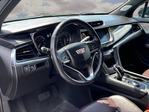 Used 2021 Cadillac XT6 Premium Luxury AWD/4WD image 16