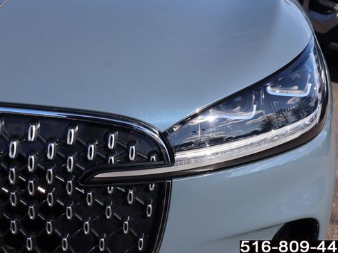 Used 2025 Lincoln Aviator Reserve w/ Illumination Package image 12