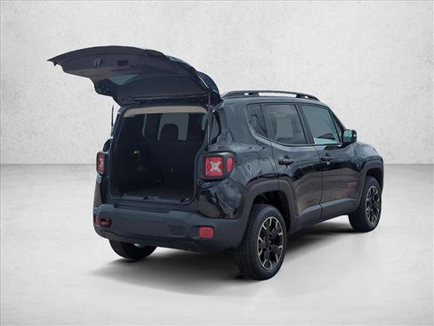 Used 2023 Jeep Renegade Trailhawk AWD/4WD image 5