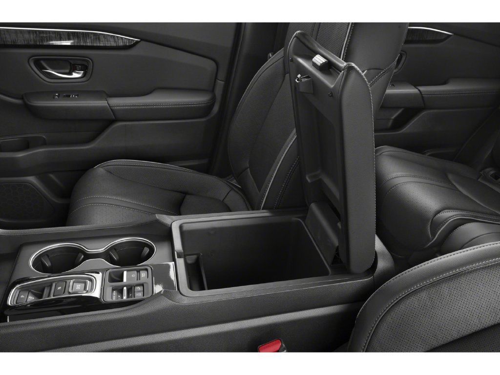 Used 2023 Honda Pilot Elite image 9