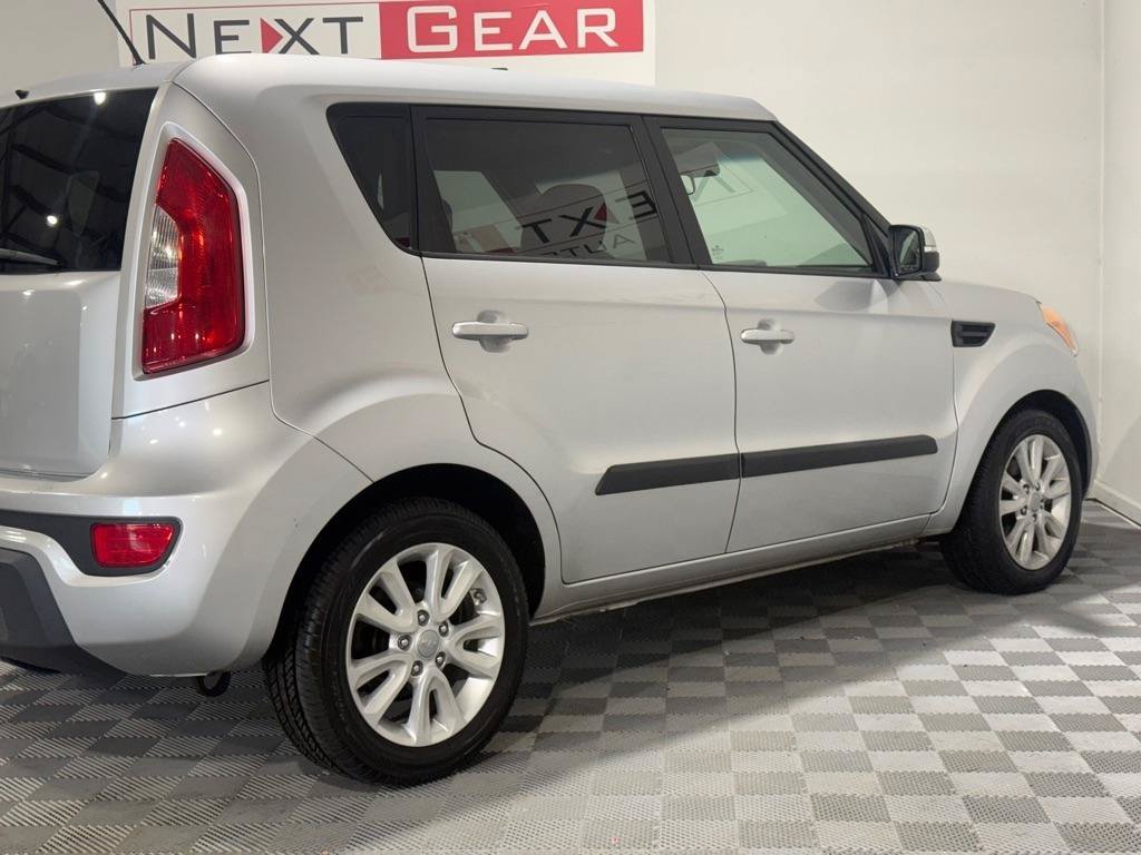Used 2013 Kia Soul + FWD image 8