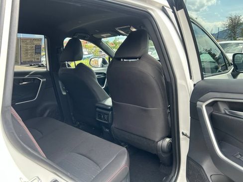 Used 2025 Toyota RAV4 SE AWD/4WD image 16
