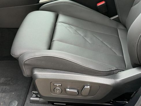 New 2026 BMW X3 xDrive30 w/ Premium Package image 18