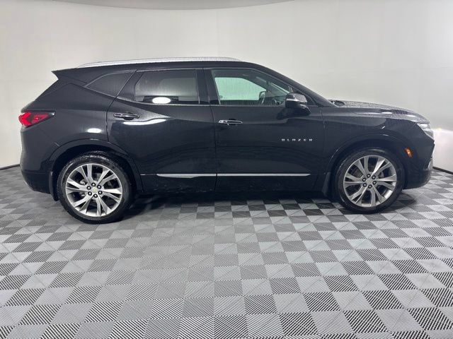 Used 2019 Chevrolet Blazer Premier w/ Sun and Wheels Package AWD/4WD image 5