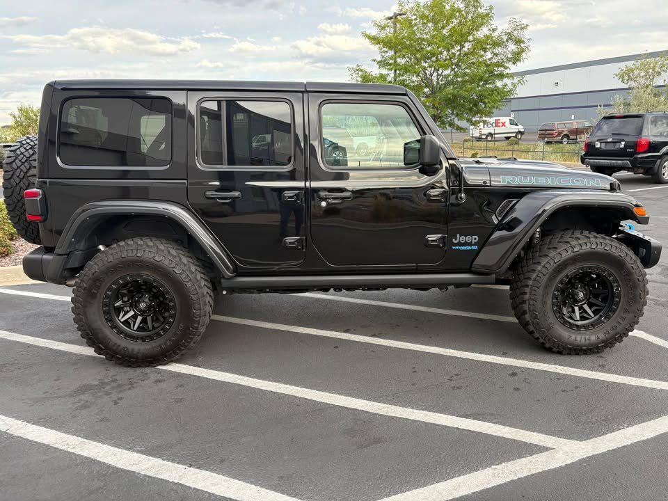 Used 2021 Jeep Wrangler Unlimited Rubicon 4xe w/ Steel Bumper Group AWD/4WD image 5