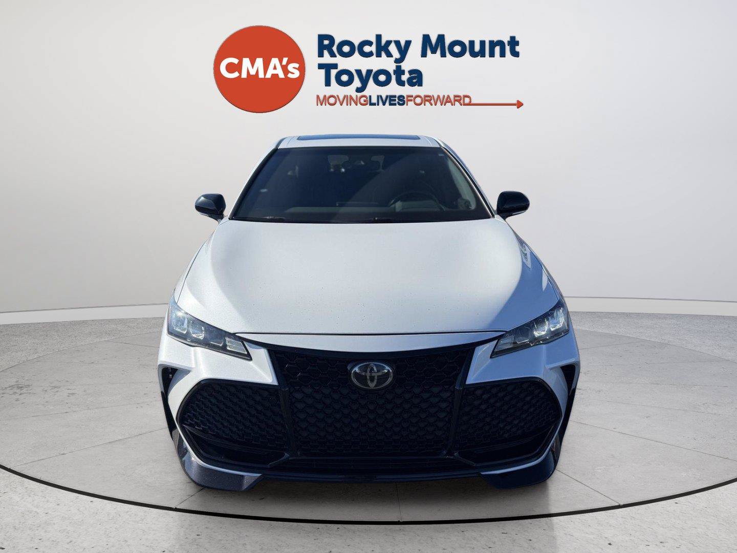Used 2020 Toyota Avalon TRD FWD image 2