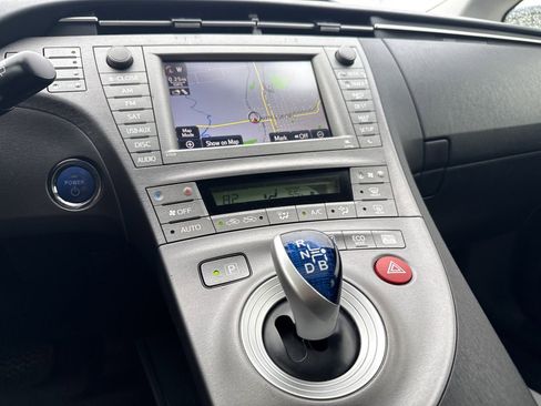 Used 2012 Toyota Prius Four w/ Deluxe Solar Roof Pkg image 28