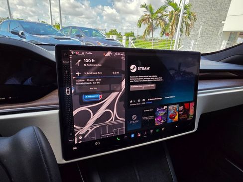 Used 2022 Tesla Model S AWD/4WD image 31