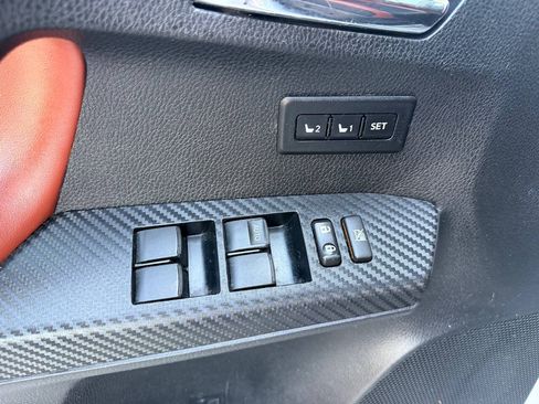 Used 2013 Toyota RAV4 Limited AWD/4WD image 21