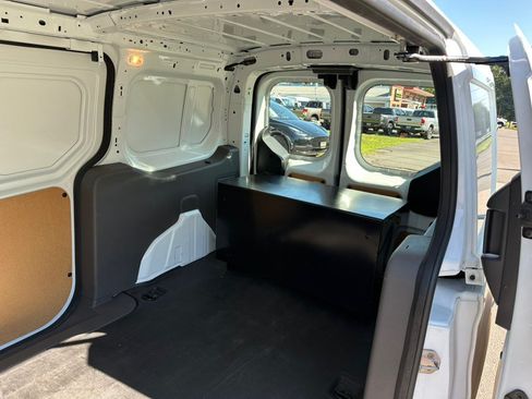 Used 2022 Ford Transit Connect XLT FWD image 27