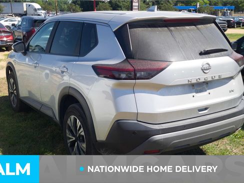 Used 2023 Nissan Rogue SV FWD image 4