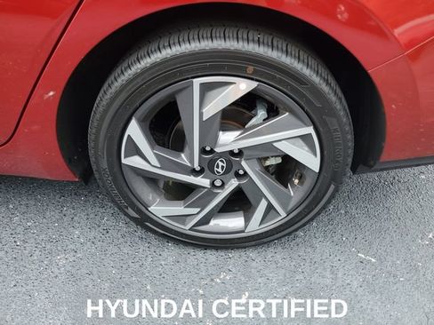 Certified 2025 Hyundai Elantra SEL FWD image 29