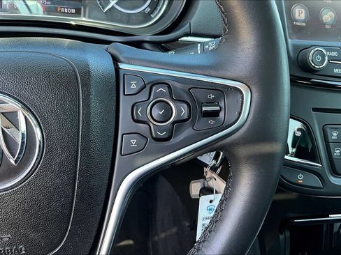 Used 2015 Buick Regal FWD image 13
