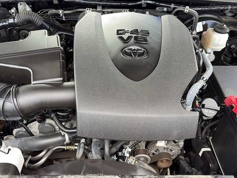Used 2023 Toyota Tacoma Limited AWD/4WD image 14