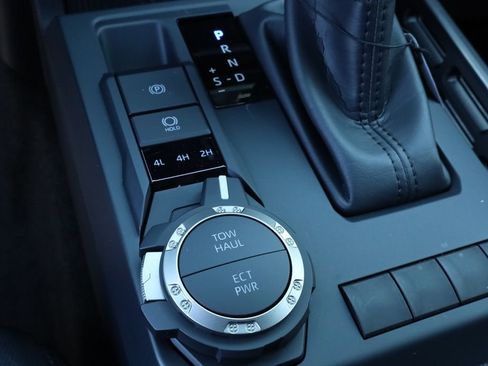 New 2025 Toyota Tacoma SR5 image 32