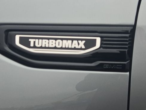 Used 2026 GMC Sierra 1500 Pro w/ Pro Value Package AWD/4WD image 5