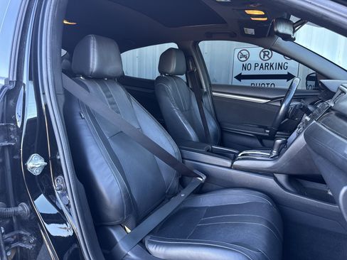 Used 2019 Honda Civic Sport Touring image 31