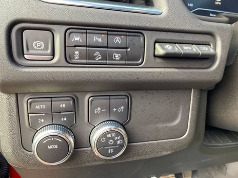 Certified 2024 GMC Yukon AT4 w/ Technology Package AWD/4WD image 21