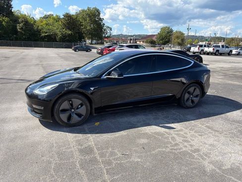 Used 2018 Tesla Model 3 RWD image 1