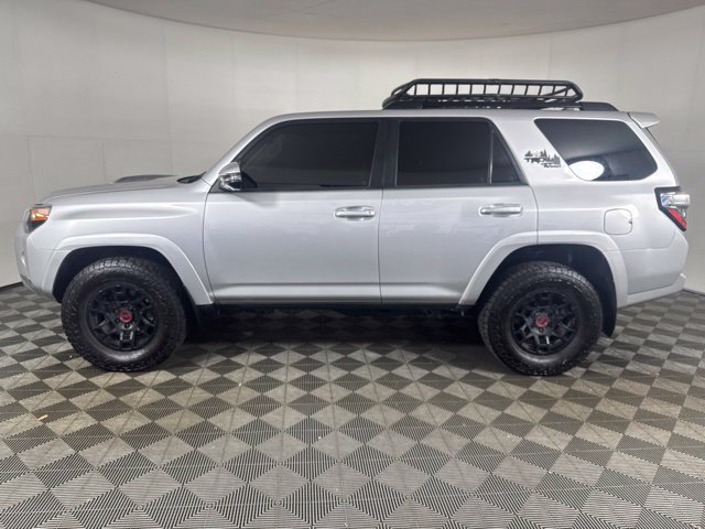 Used 2022 Toyota 4Runner TRD Off-Road Premium w/ TRD Black Wheel Package (TMS) AWD/4WD image 7