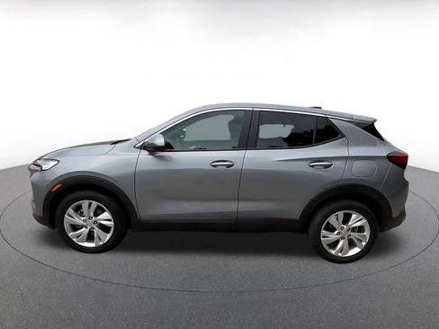 Used 2025 Buick Encore GX Preferred FWD image 9