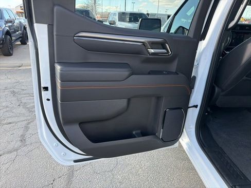 Used 2023 GMC Sierra 1500 AT4 image 31