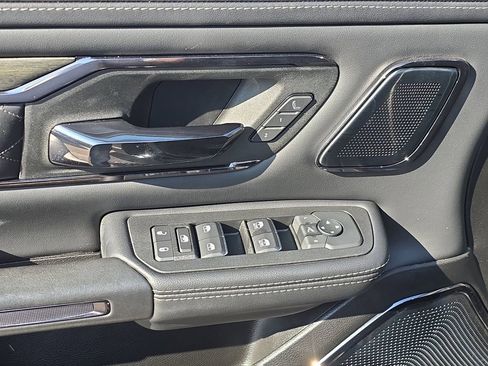 Used 2025 RAM 1500 Limited image 13