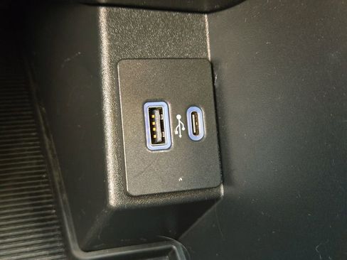 Used 2024 Ford Edge SEL AWD/4WD image 21