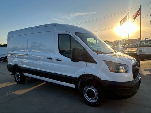 New 2025 Ford Transit 250 148 Medium Roof w/ Load Area Protection Package image 3