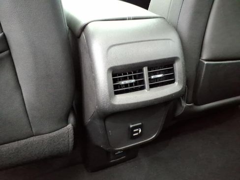 Used 2018 GMC Terrain Denali w/ Advanced Safety Package AWD/4WD image 11