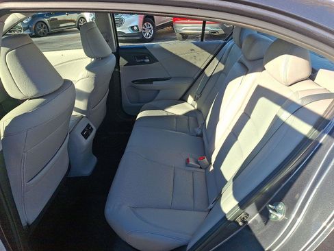 Used 2016 Honda Accord EX-L image 10