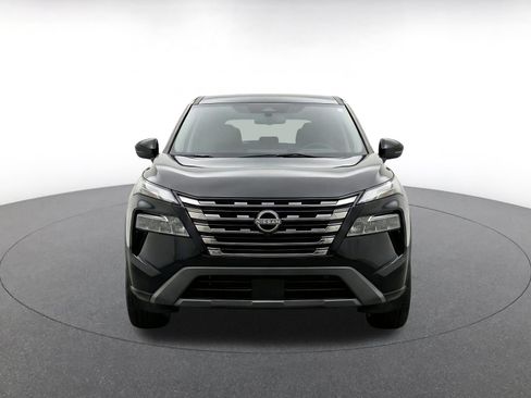 Used 2025 Nissan Rogue SV FWD image 2