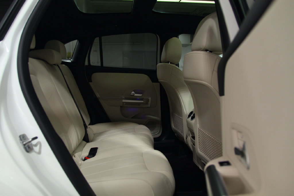Certified 2024 Mercedes-Benz GLA 250 4MATIC image 25