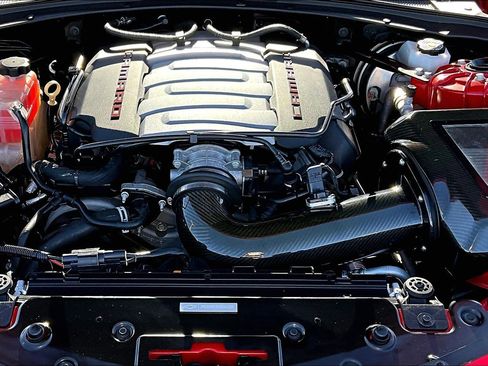 Used 2020 Chevrolet Camaro LT image 28