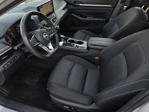 Certified 2023 Nissan Altima 2.5 SV w/ SV Premium Package image 18