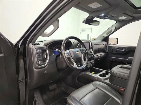 Used 2019 Chevrolet Silverado 1500 LTZ image 18